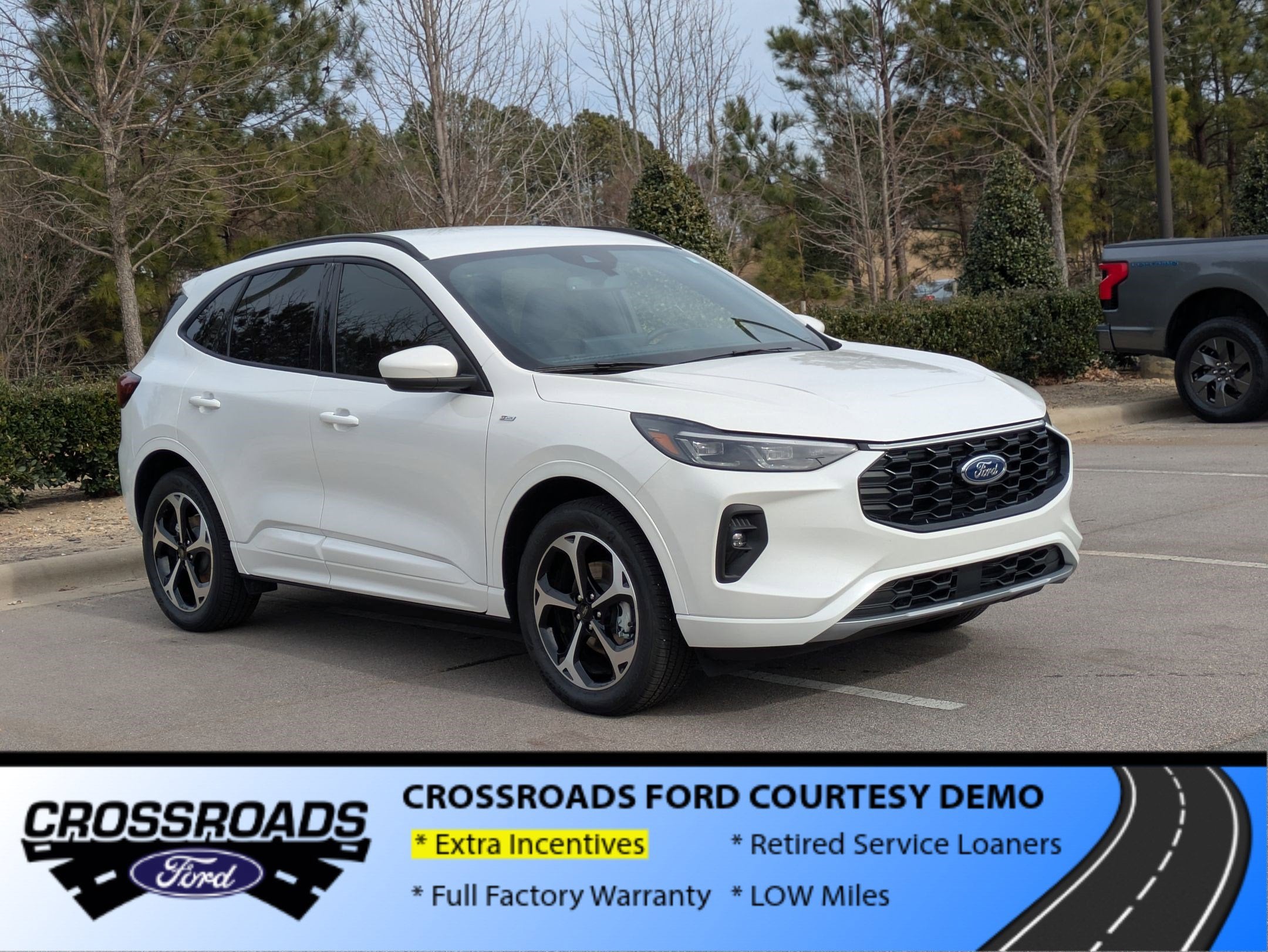 2025 Ford Escape ST-Line Elite - Crossroads Courtesy Demo