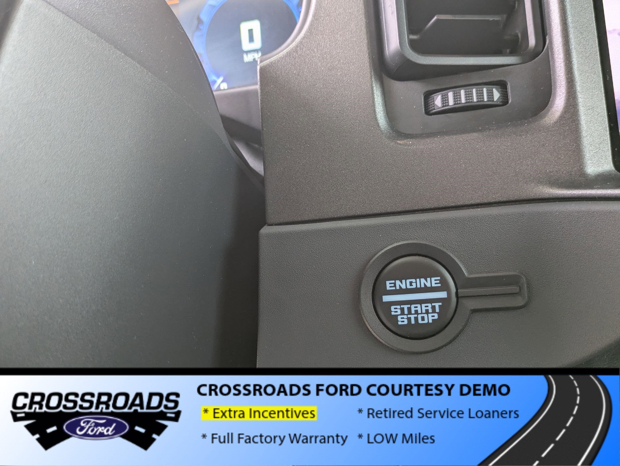 2025 Ford Bronco Base - Crossroads Courtesy Demo