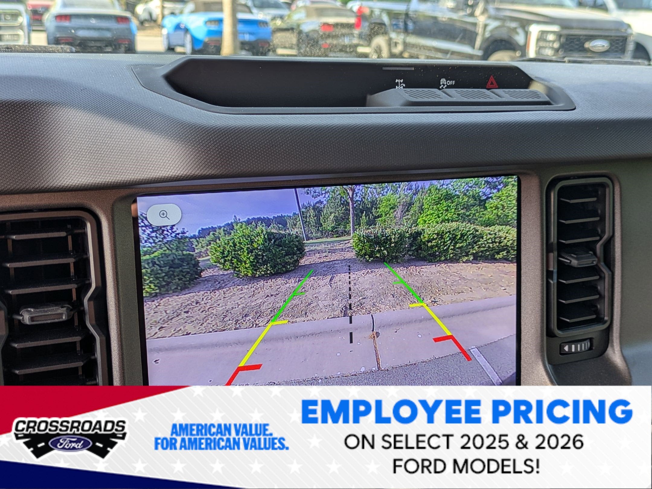 2025 Ford Bronco Base - Crossroads Courtesy Demo