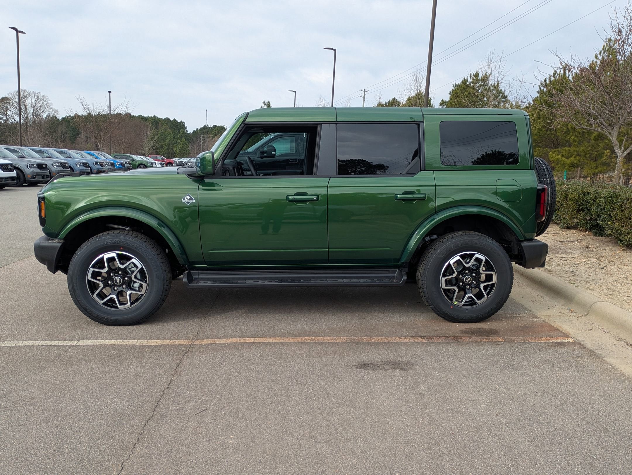 2025 Ford Bronco Outer Banks