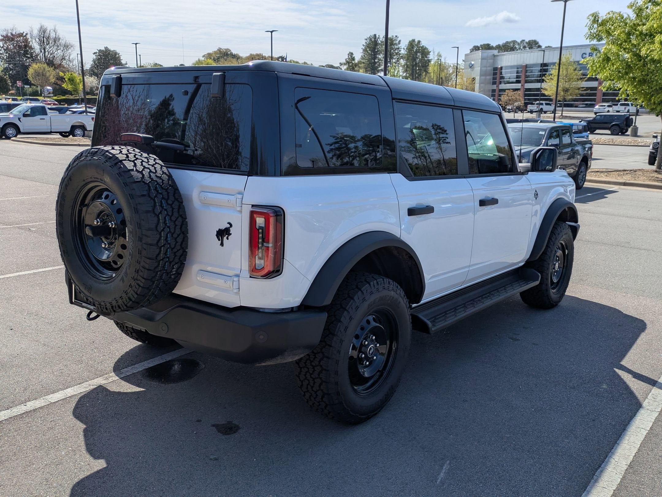 2026 Ford Bronco Outer Banks