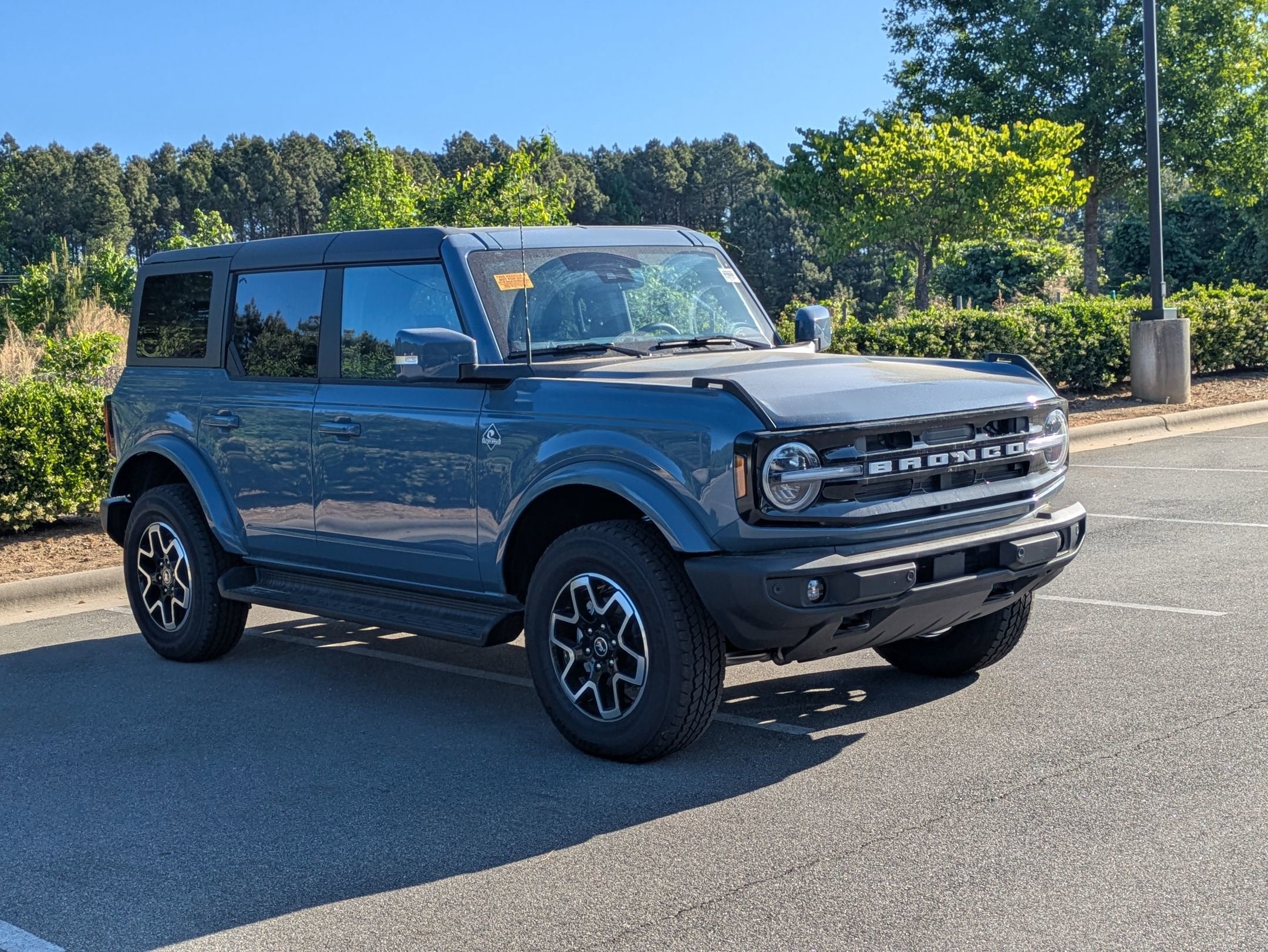 2025 Ford Bronco Outer Banks