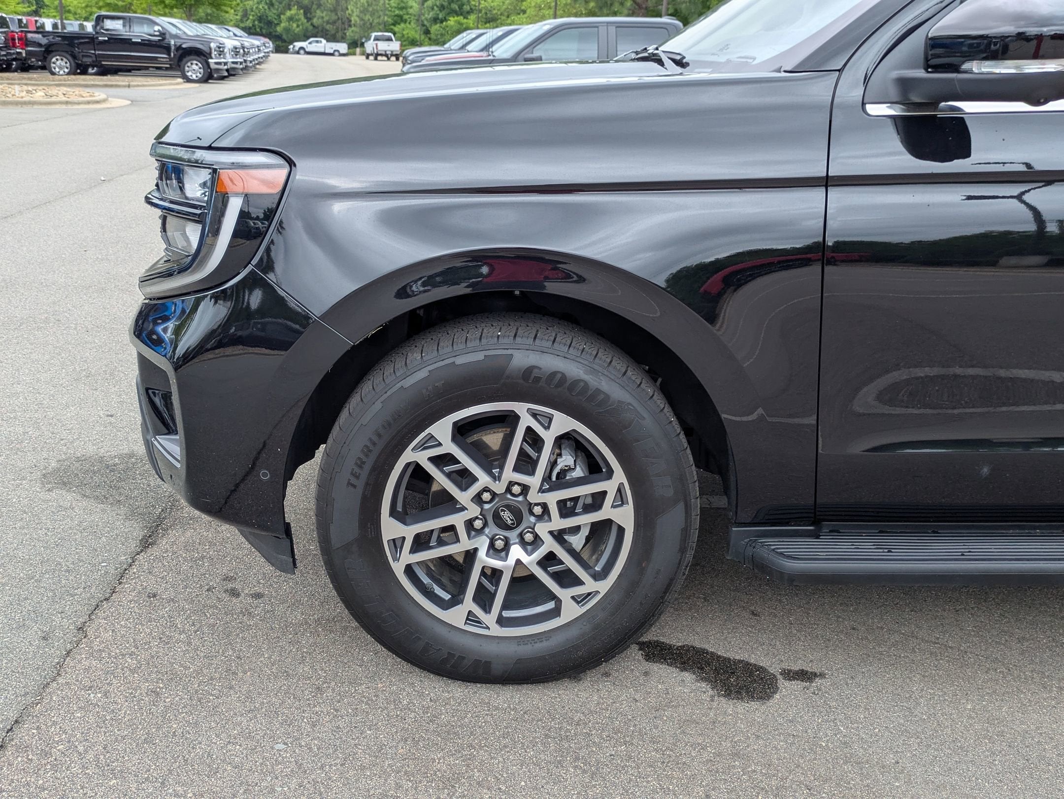 2025 Ford Expedition Max Active