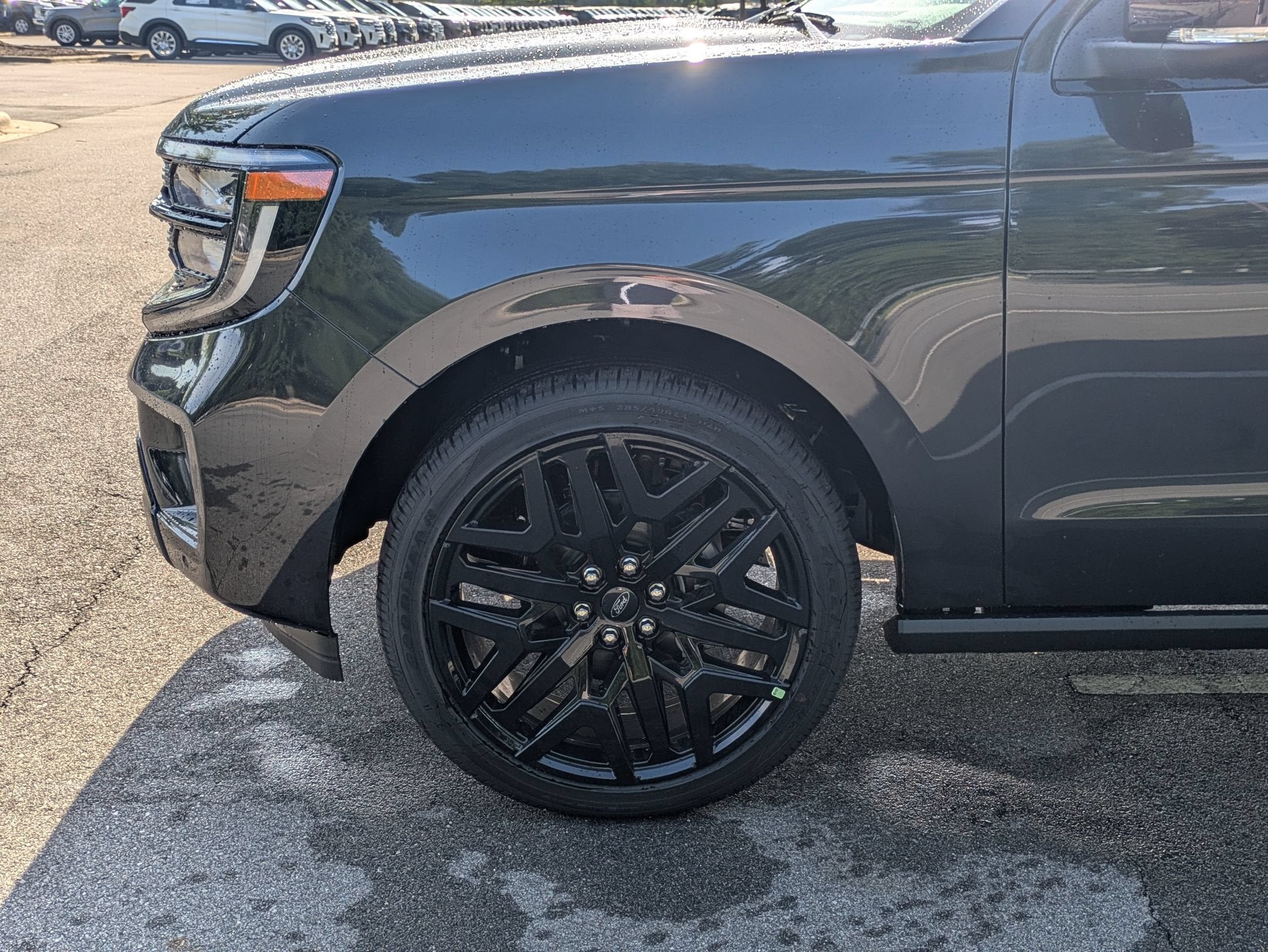2027 Ford Expedition Max Platinum