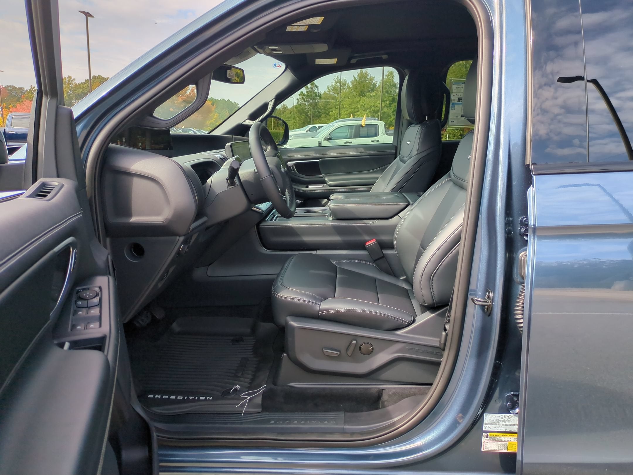 2027 Ford Expedition Max Platinum