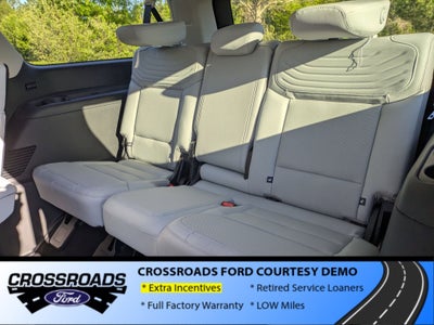 2026 Ford Expedition Max Platinum - Crossroads Courtesy Demo
