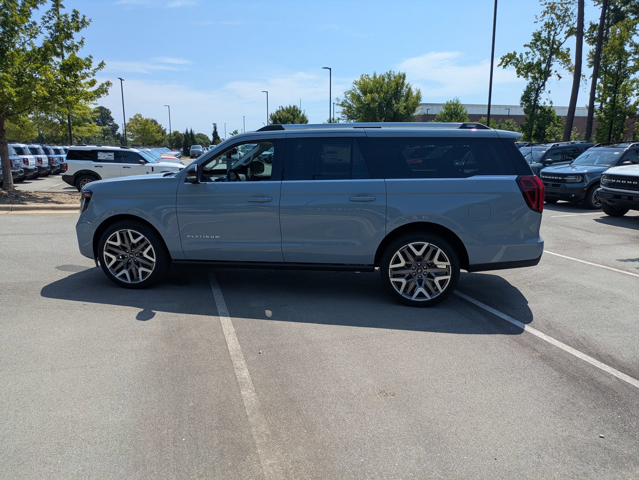 2027 Ford Expedition Max Platinum