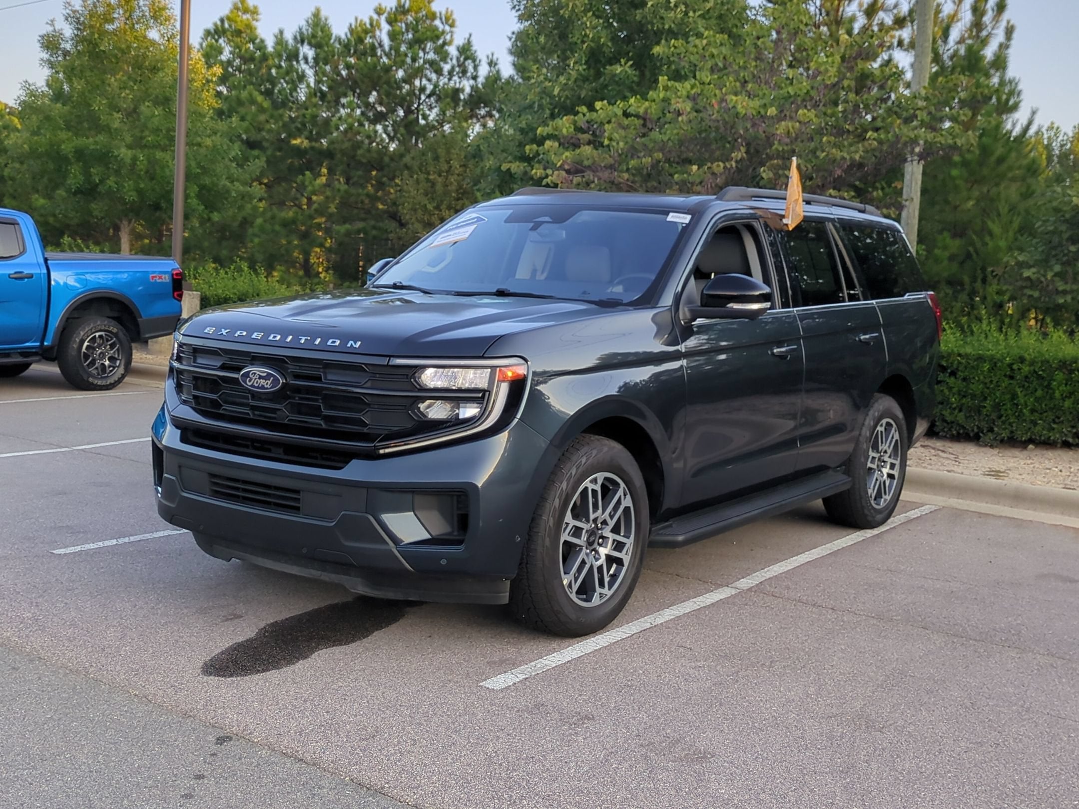 2025 Ford Expedition Active