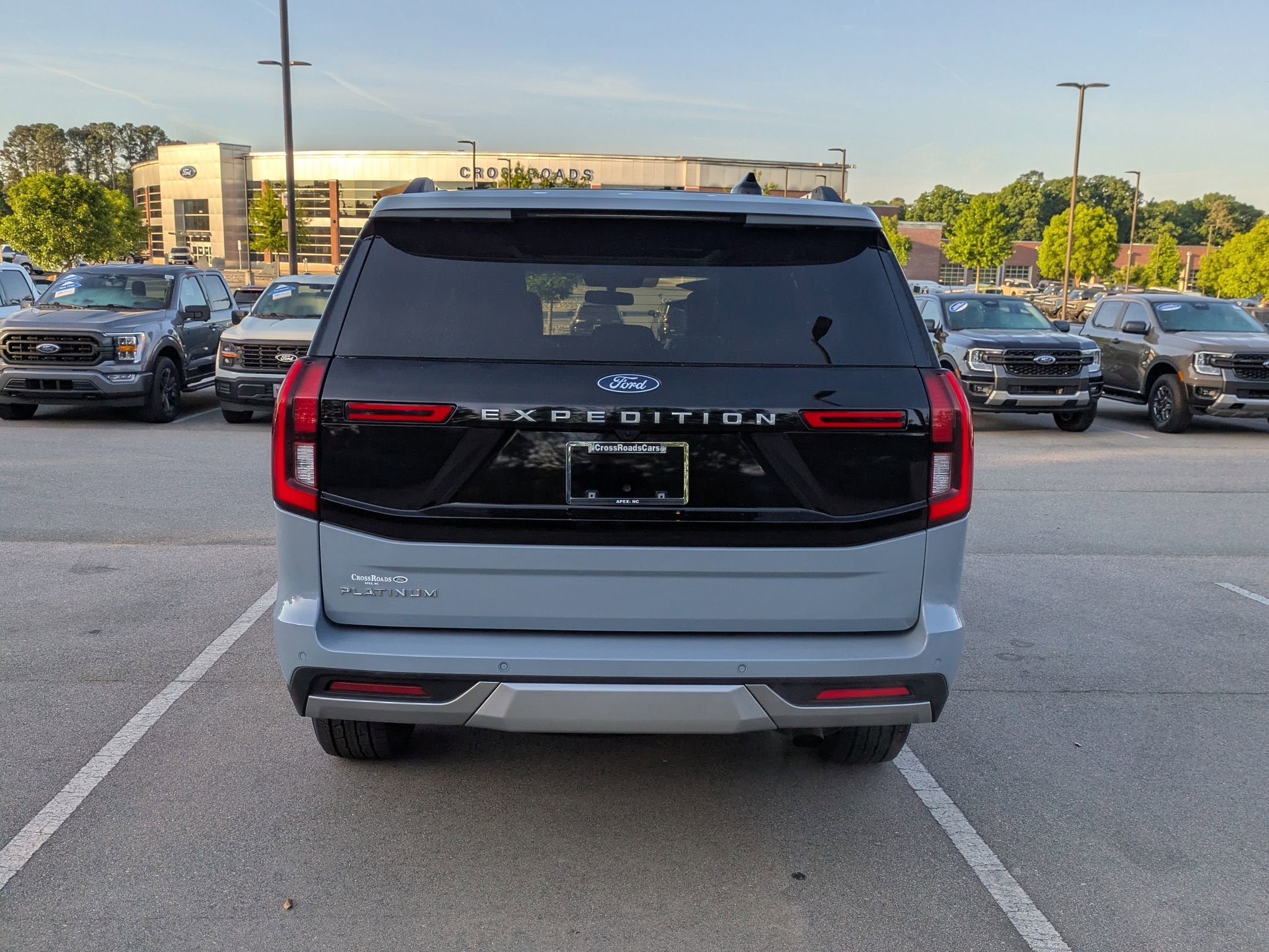 2025 Ford Expedition Platinum