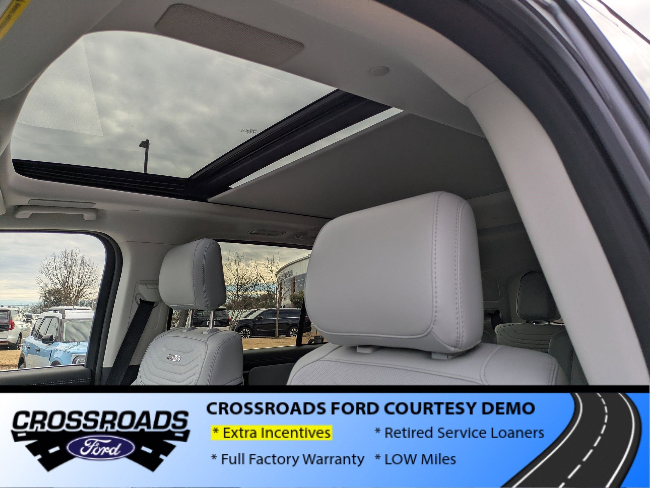 2025 Ford Expedition Platinum - Crossroads Courtesy Demo