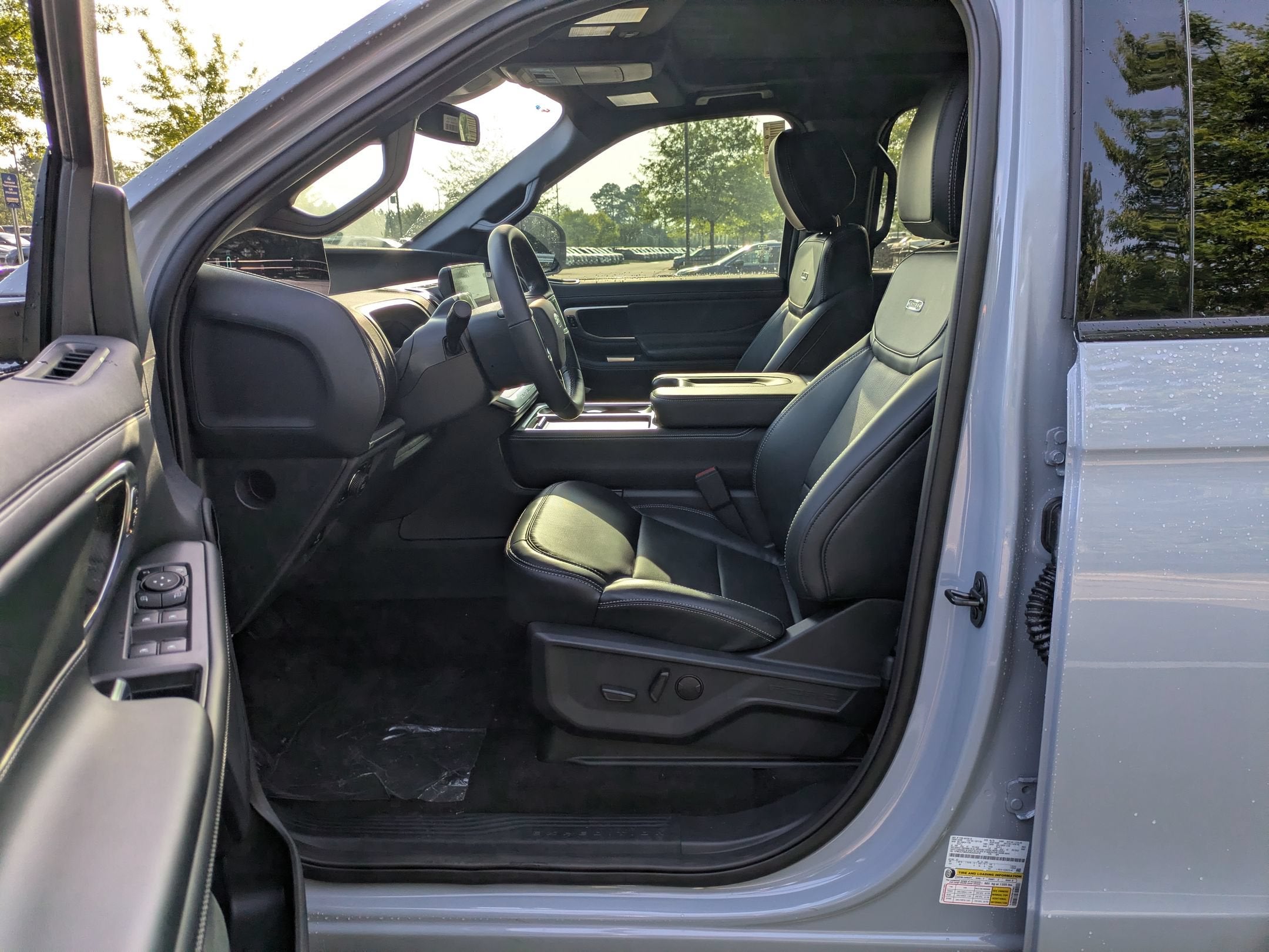 2027 Ford Expedition Platinum