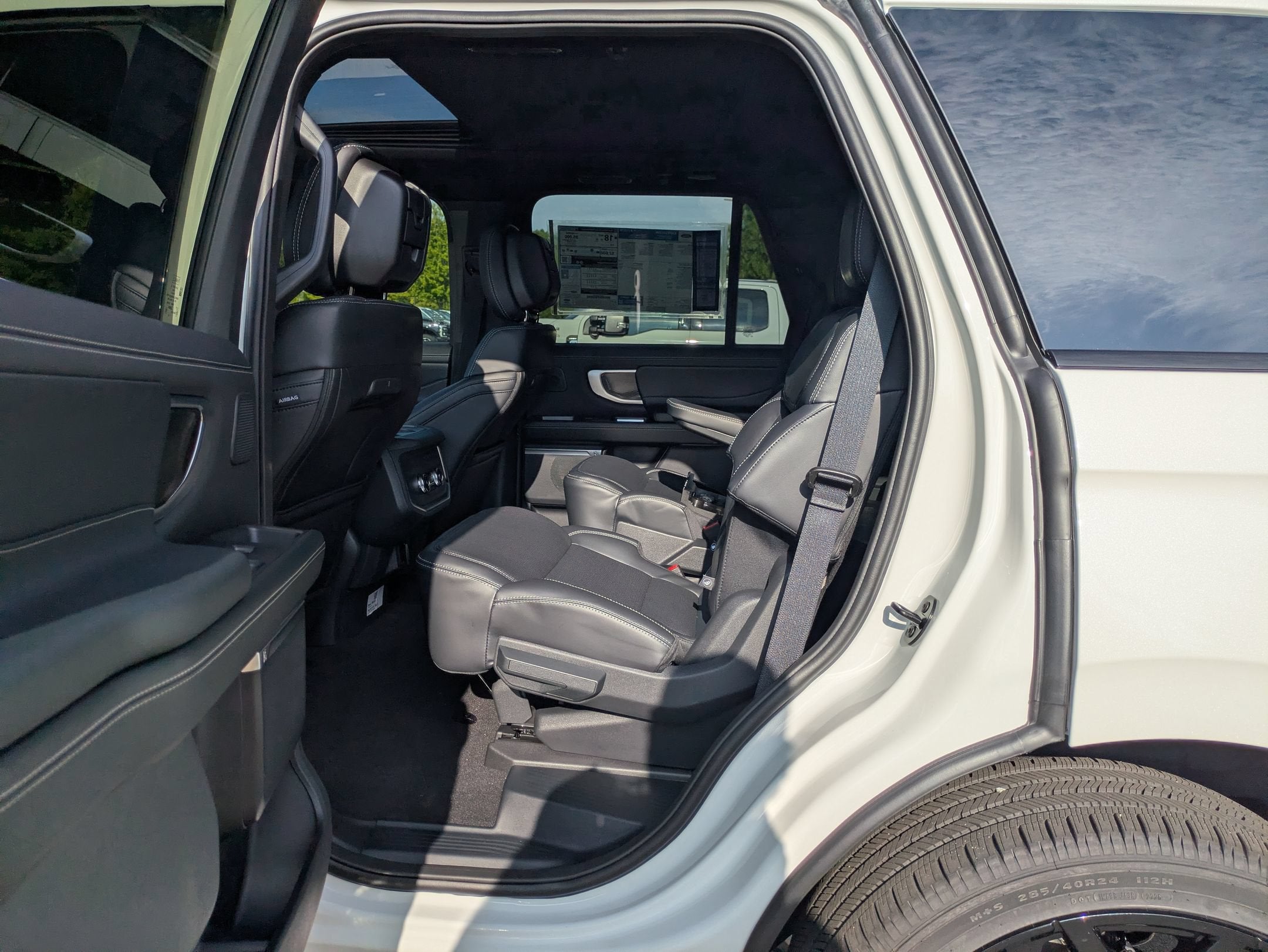 2027 Ford Expedition Platinum