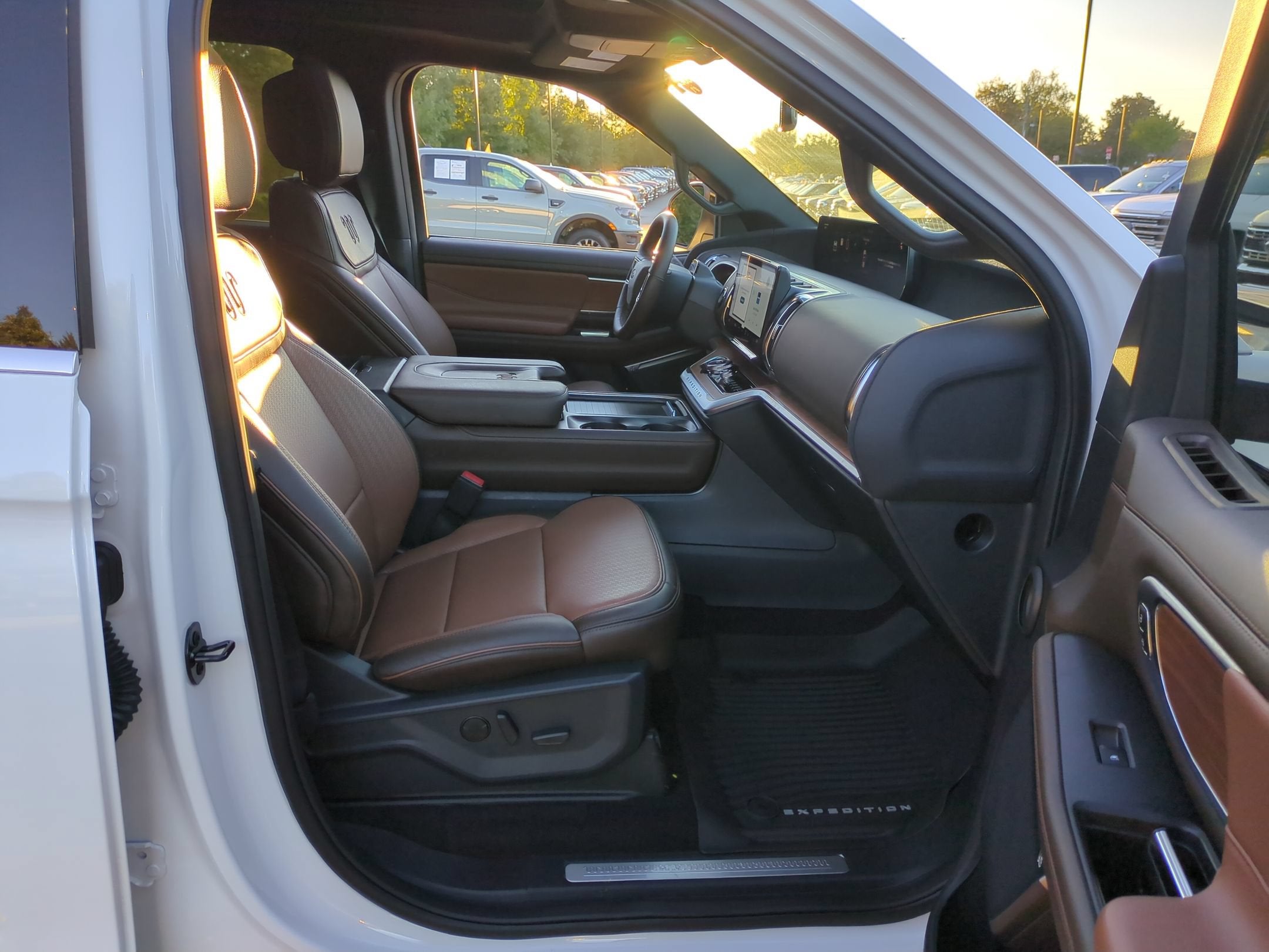 2027 Ford Expedition King Ranch - Crossroads Courtesy Demo