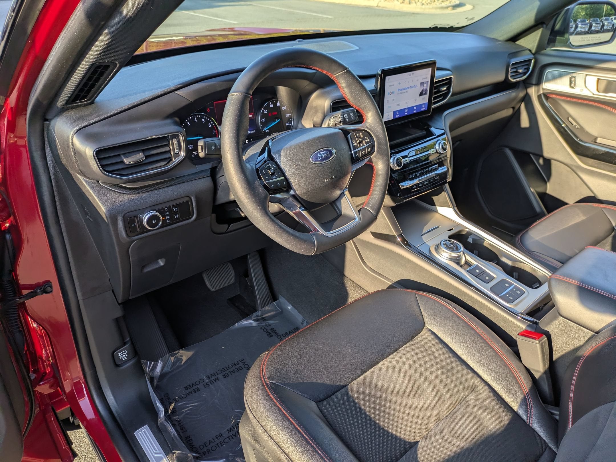 2023 Ford Explorer ST-Line