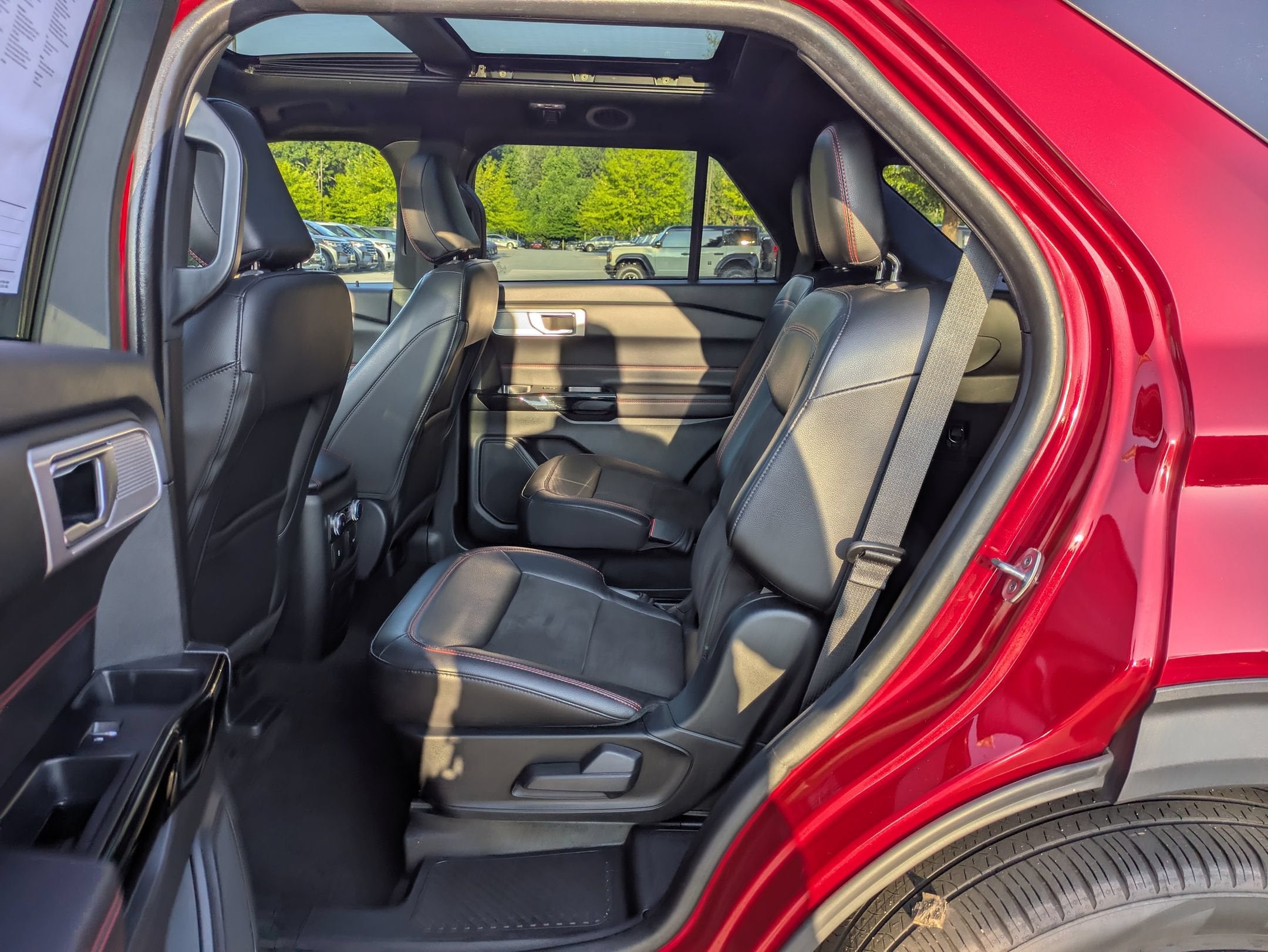 2023 Ford Explorer ST-Line