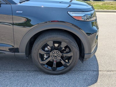 2024 Ford Explorer ST-Line