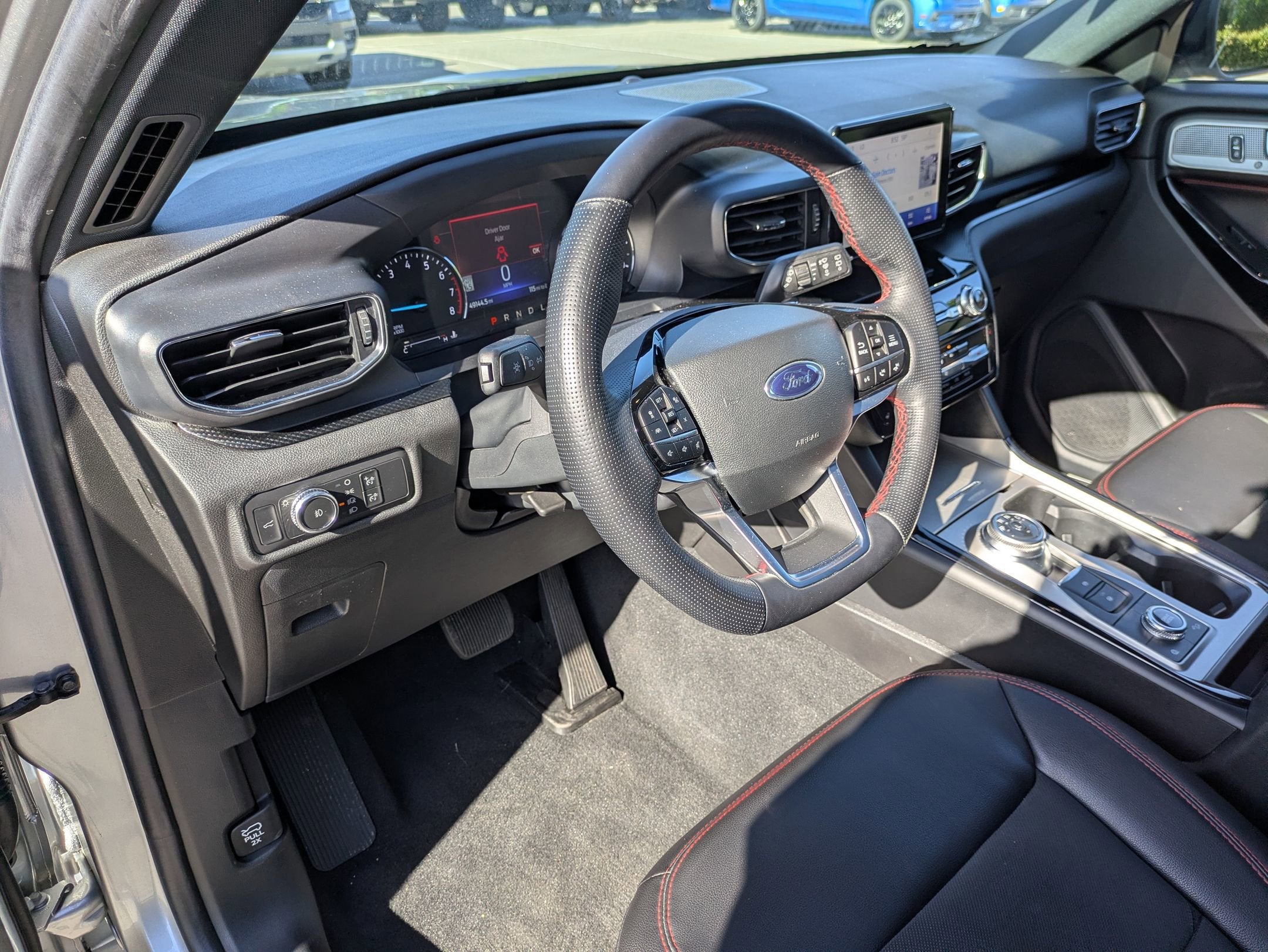 2022 Ford Explorer ST-Line