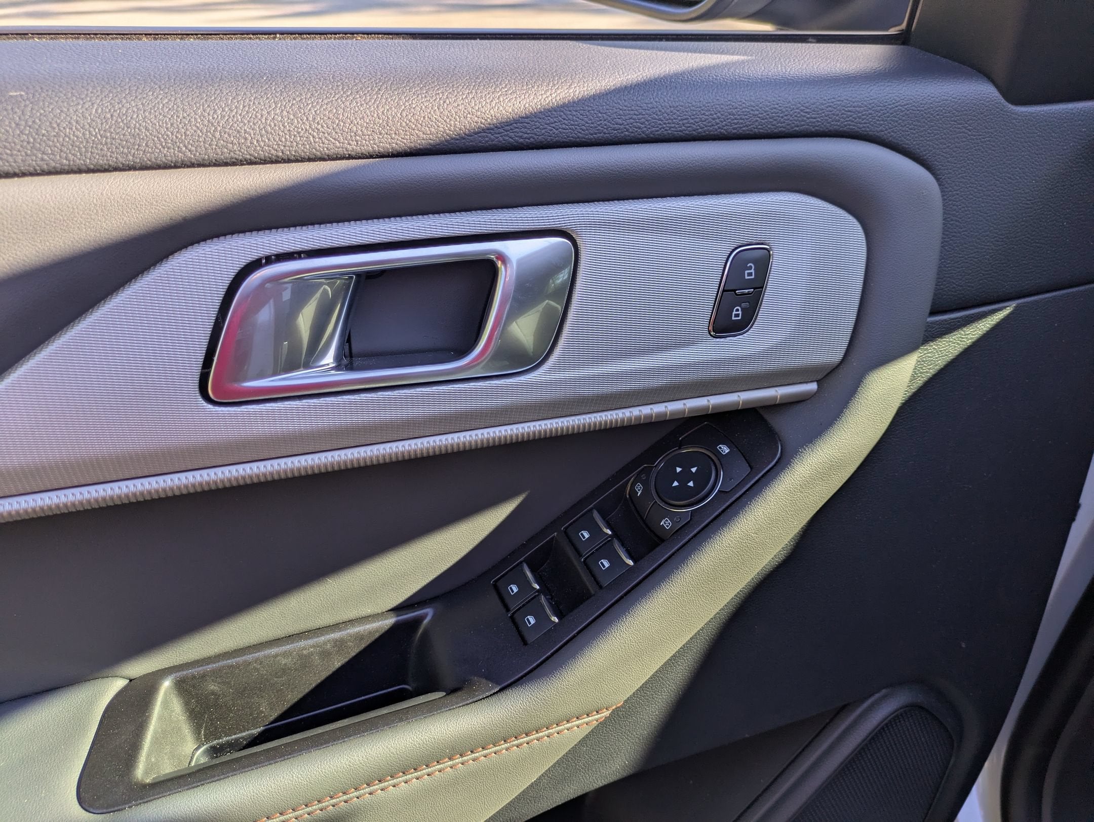2026 Ford Explorer Active - Crossroads Courtesy Demo
