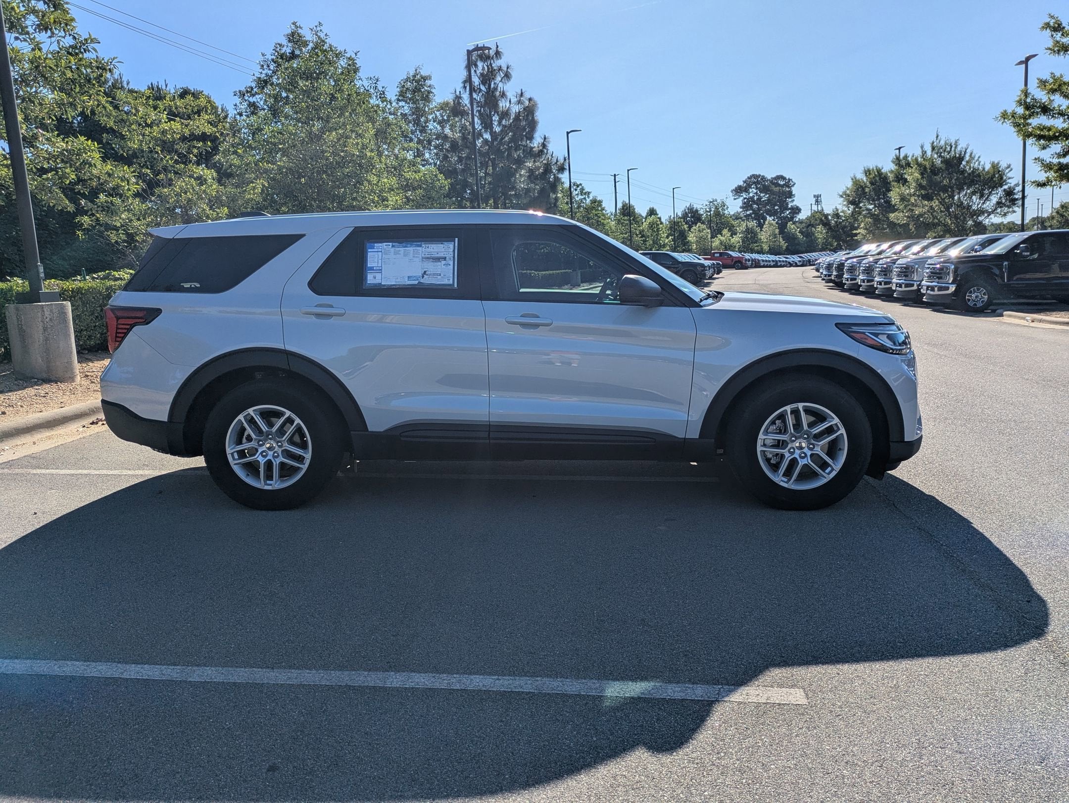 2026 Ford Explorer Active w/100A Pkg - Crossroads Courtesy Demo