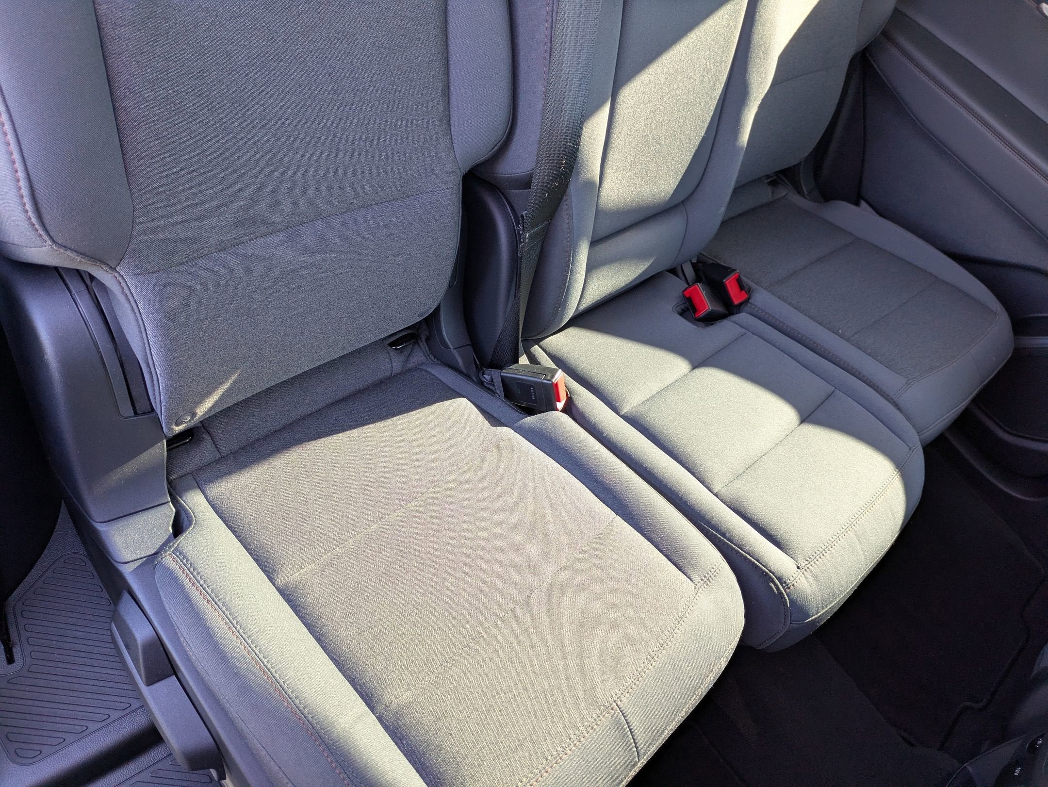 2026 Ford Explorer Active w/100A Pkg - Crossroads Courtesy Demo