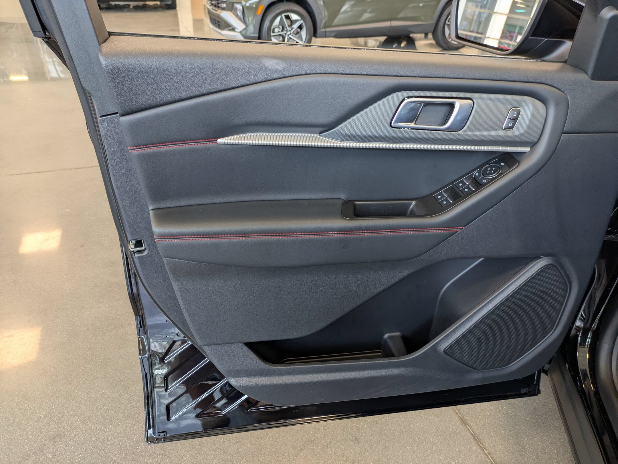 2026 Ford Explorer ST-Line - Crossroads Courtesy Demo