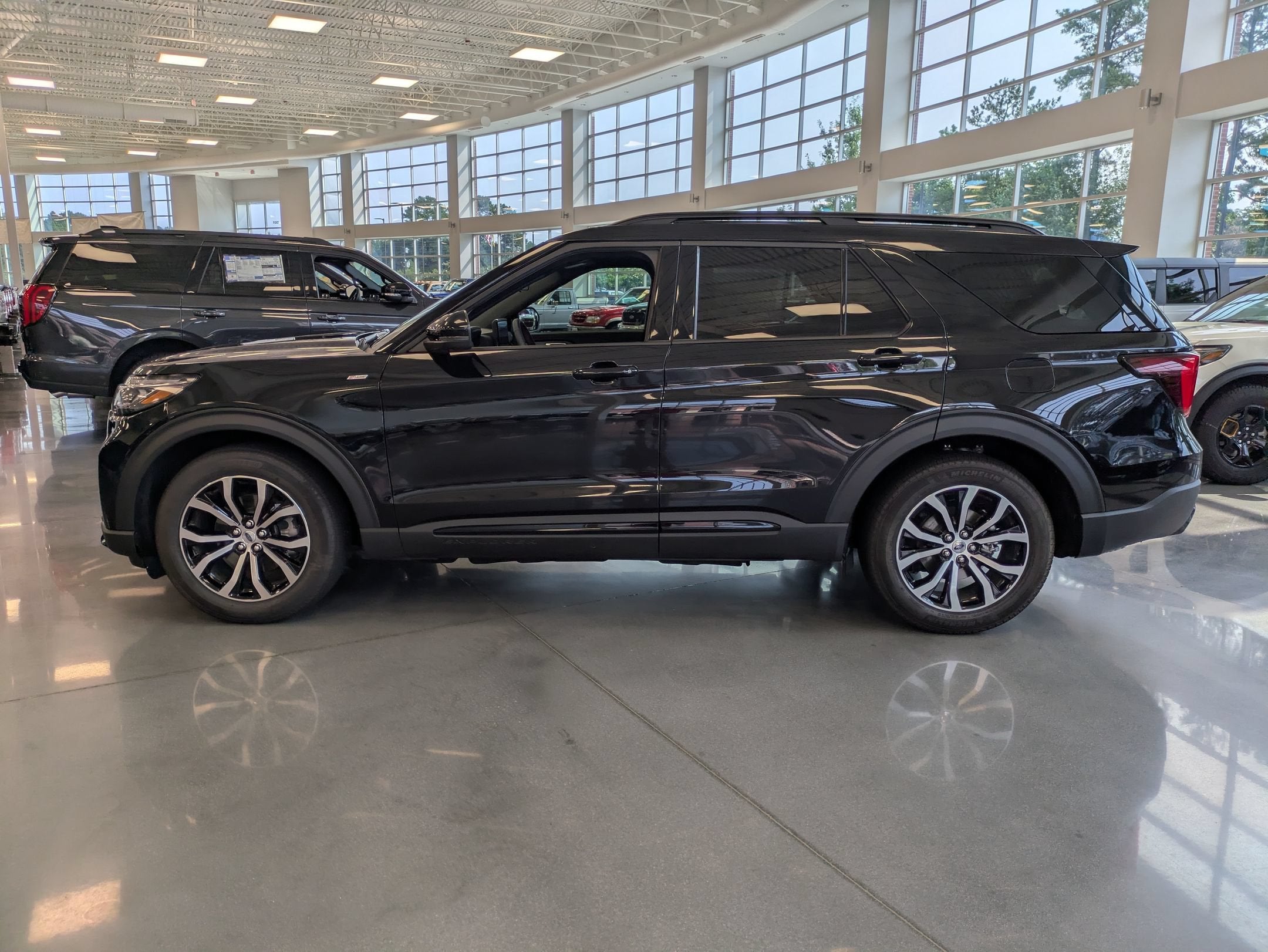 2026 Ford Explorer ST-Line - Crossroads Courtesy Demo