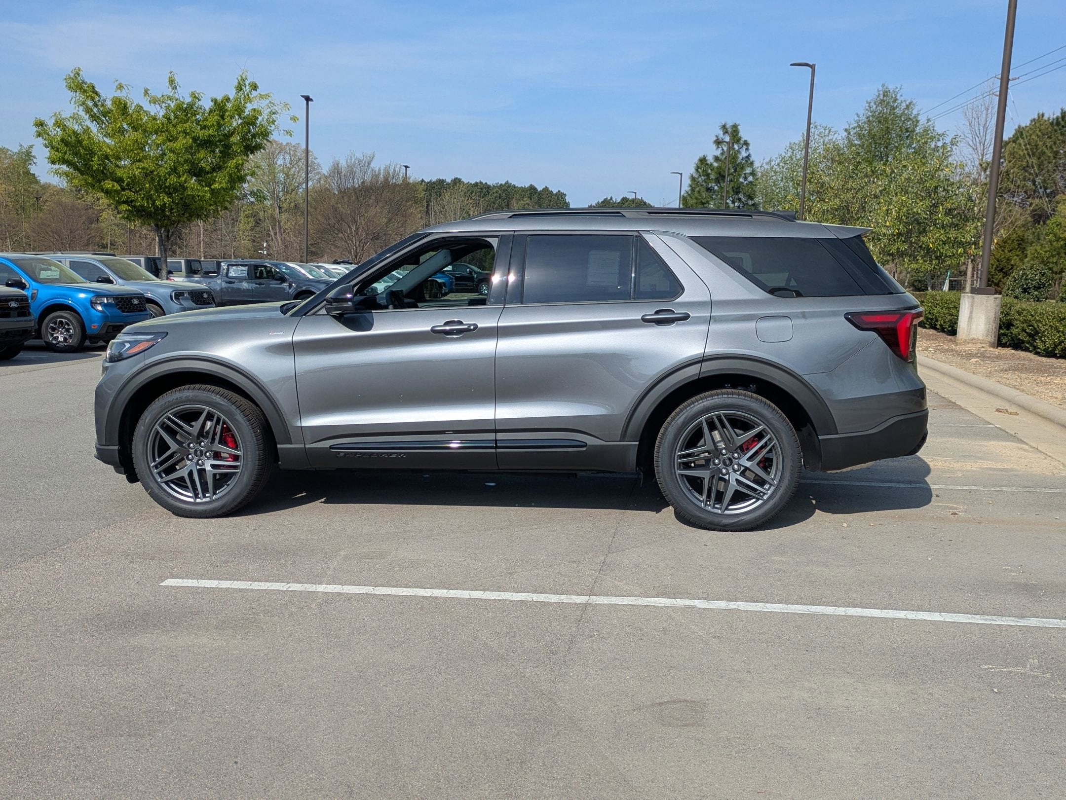 2026 Ford Explorer ST-Line