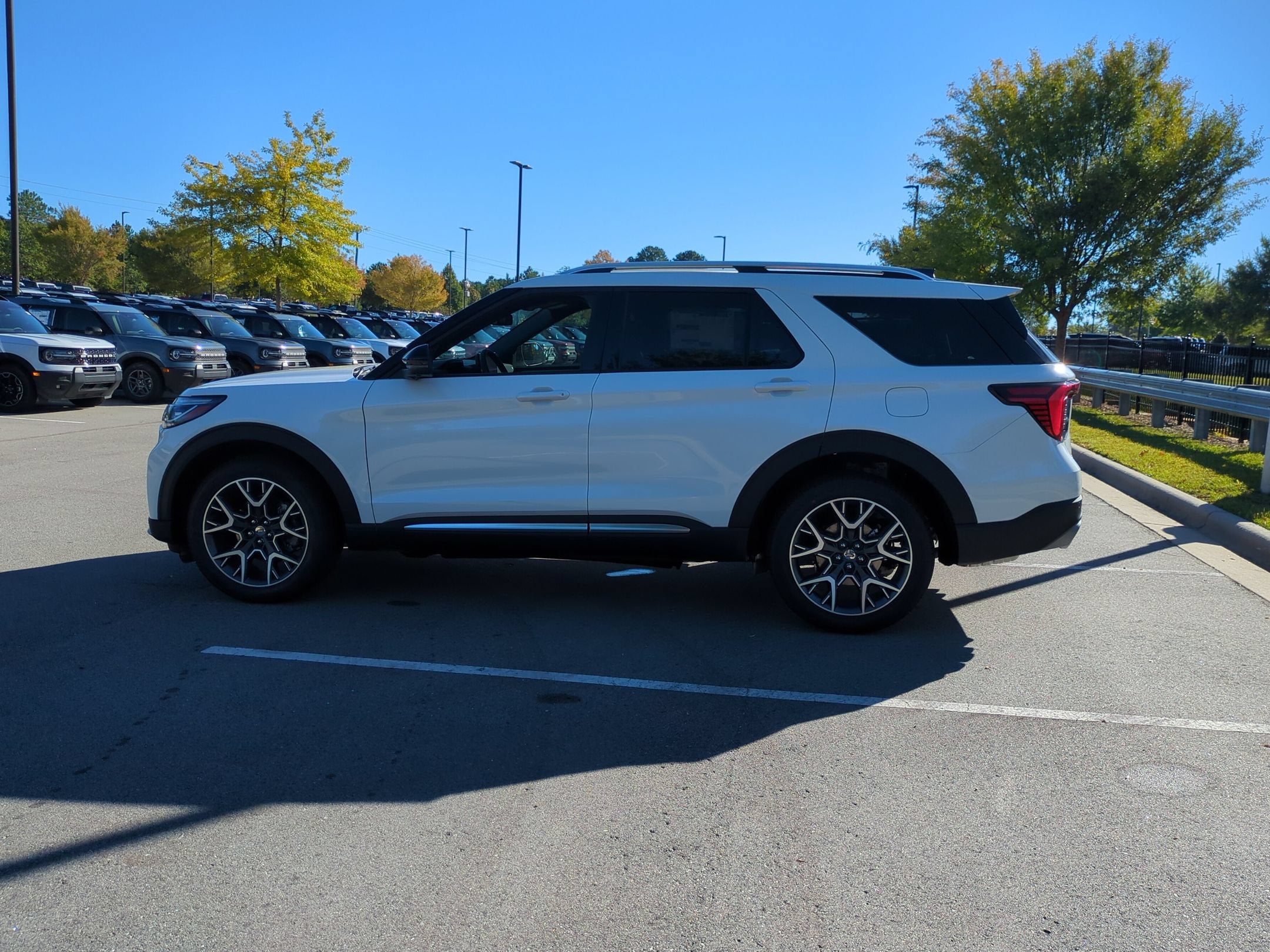 2027 Ford Explorer Platinum