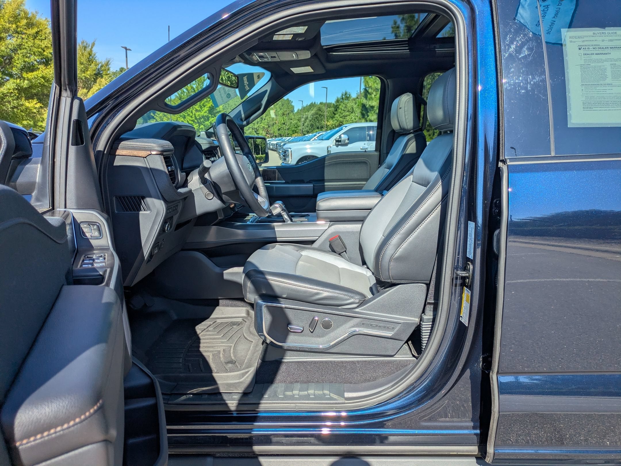 2023 Ford F-150 Lightning LARIAT