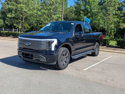 2023 Ford F-150 Lightning LARIAT