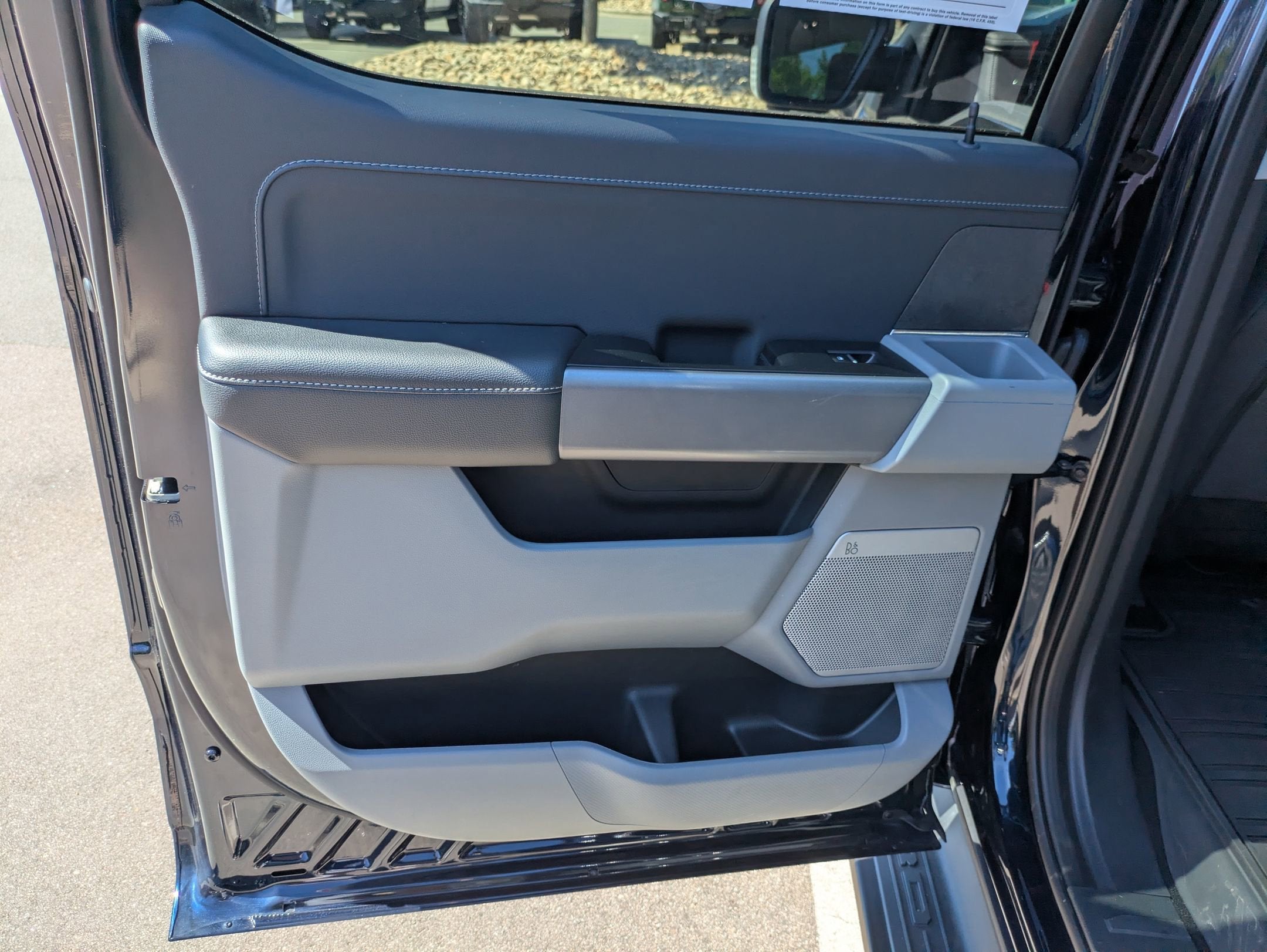 2024 Ford F-150 Lightning Flash