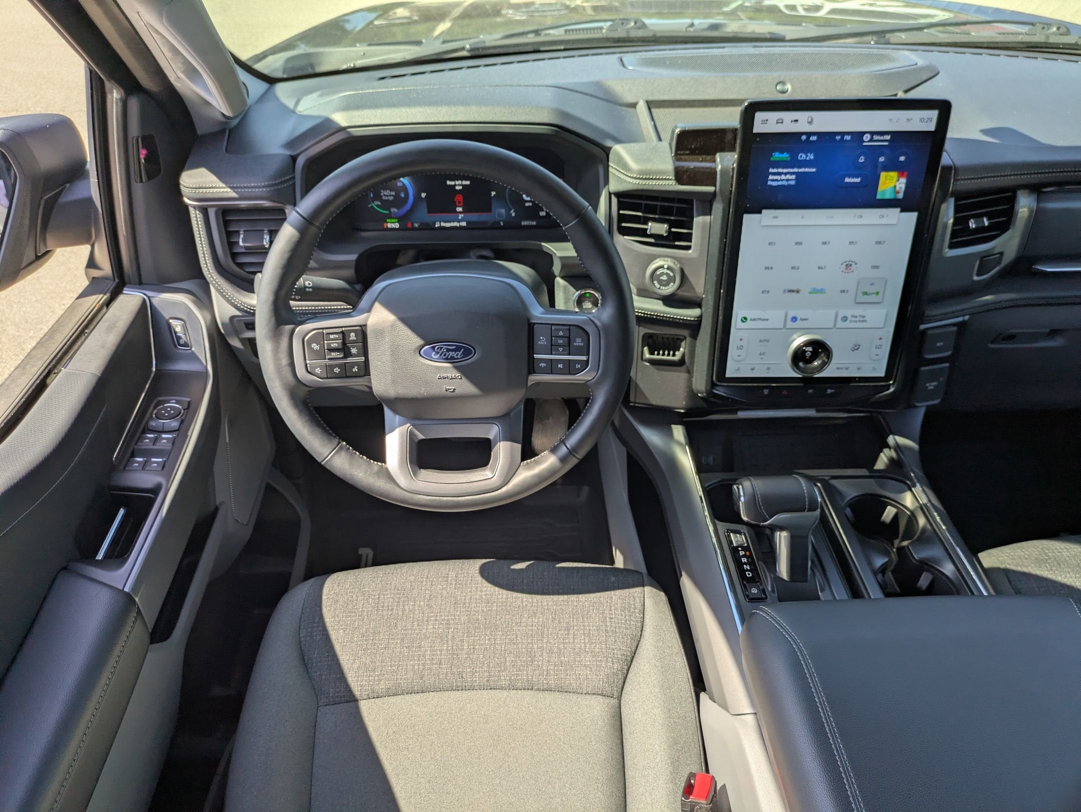 2024 Ford F-150 Lightning Flash