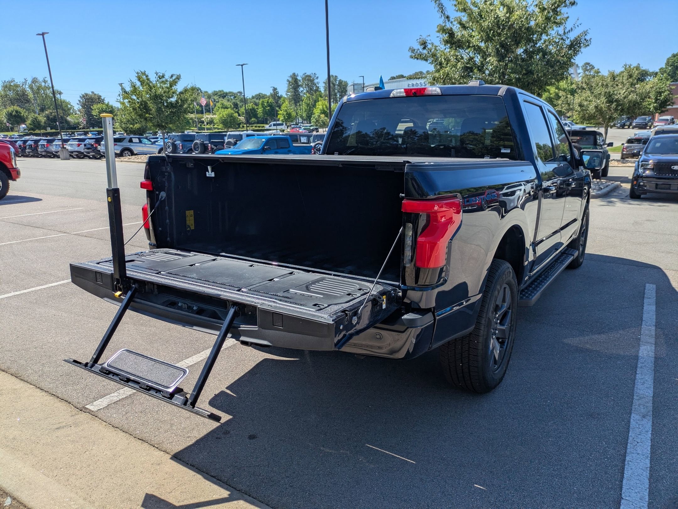 2024 Ford F-150 Lightning Flash