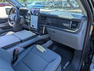 2024 Ford F-150 Lightning Flash