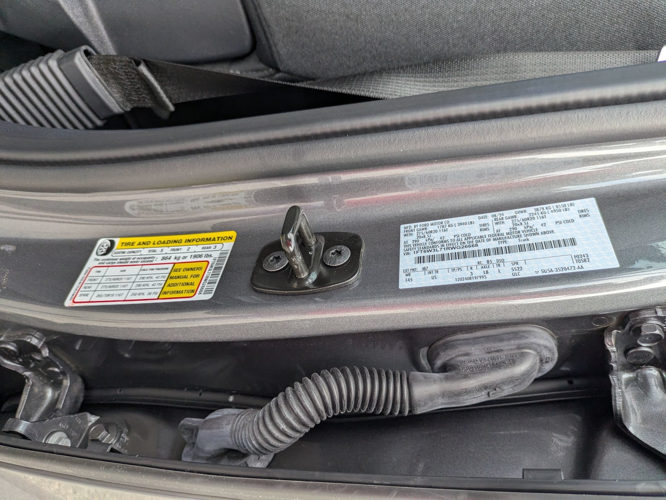 2024 Ford F-150 Lightning Flash