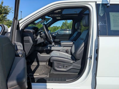 2025 Ford F-150 Lightning LARIAT