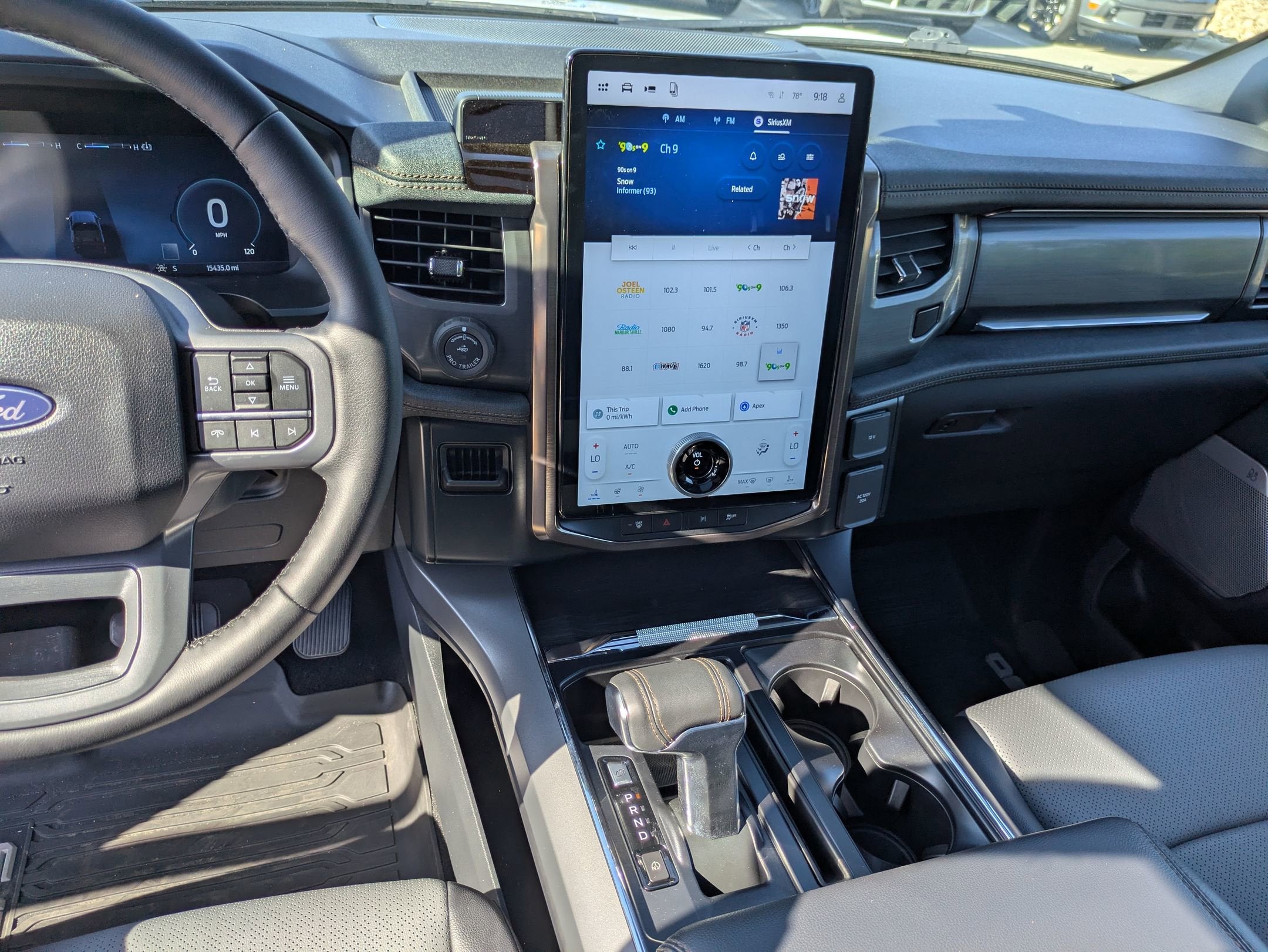 2025 Ford F-150 Lightning LARIAT
