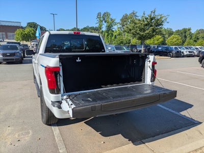 2025 Ford F-150 Lightning LARIAT