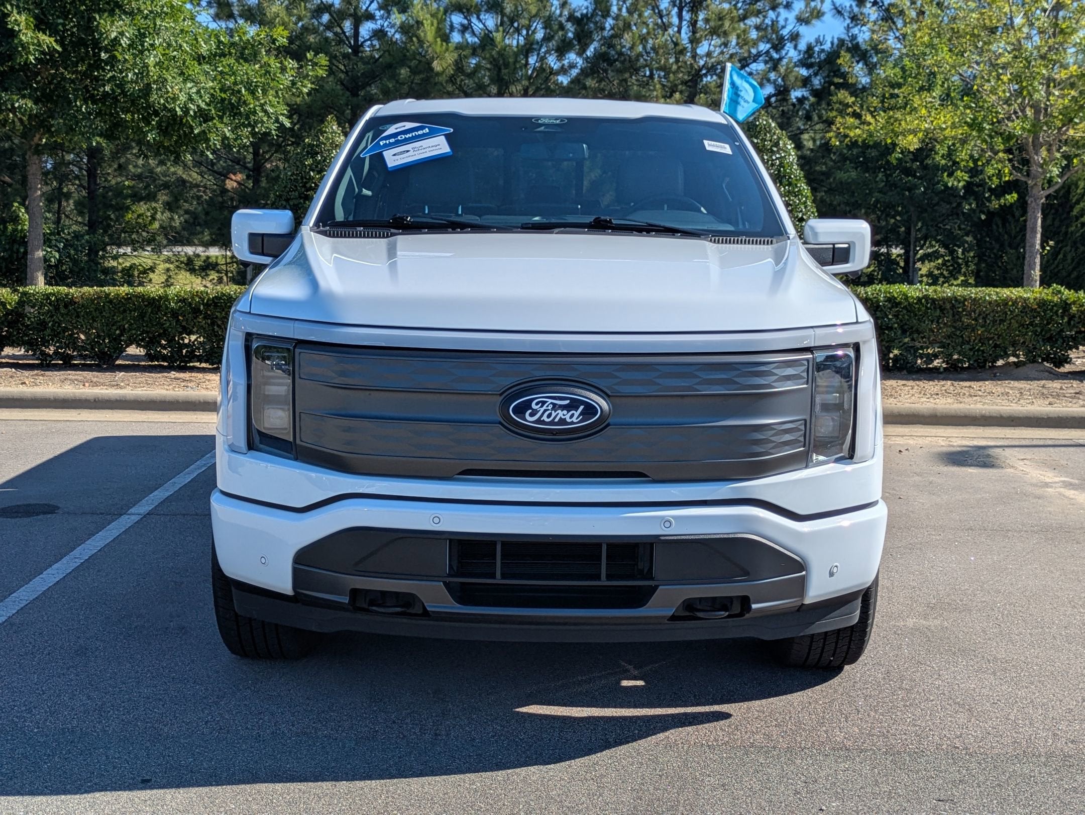 2025 Ford F-150 Lightning LARIAT