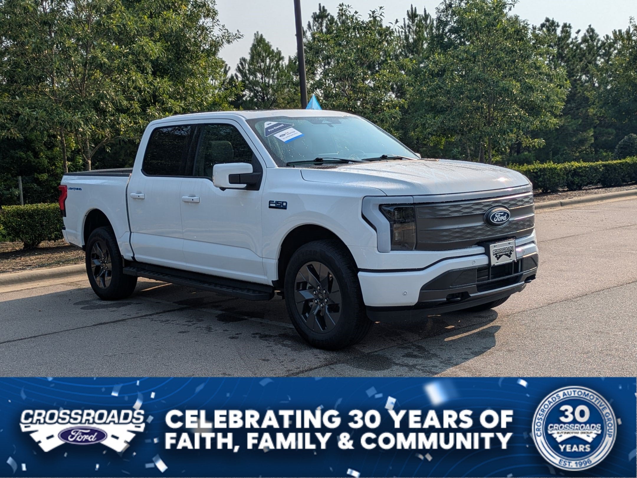 2025 Ford F-150 Lightning LARIAT