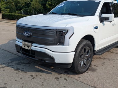 2025 Ford F-150 Lightning LARIAT