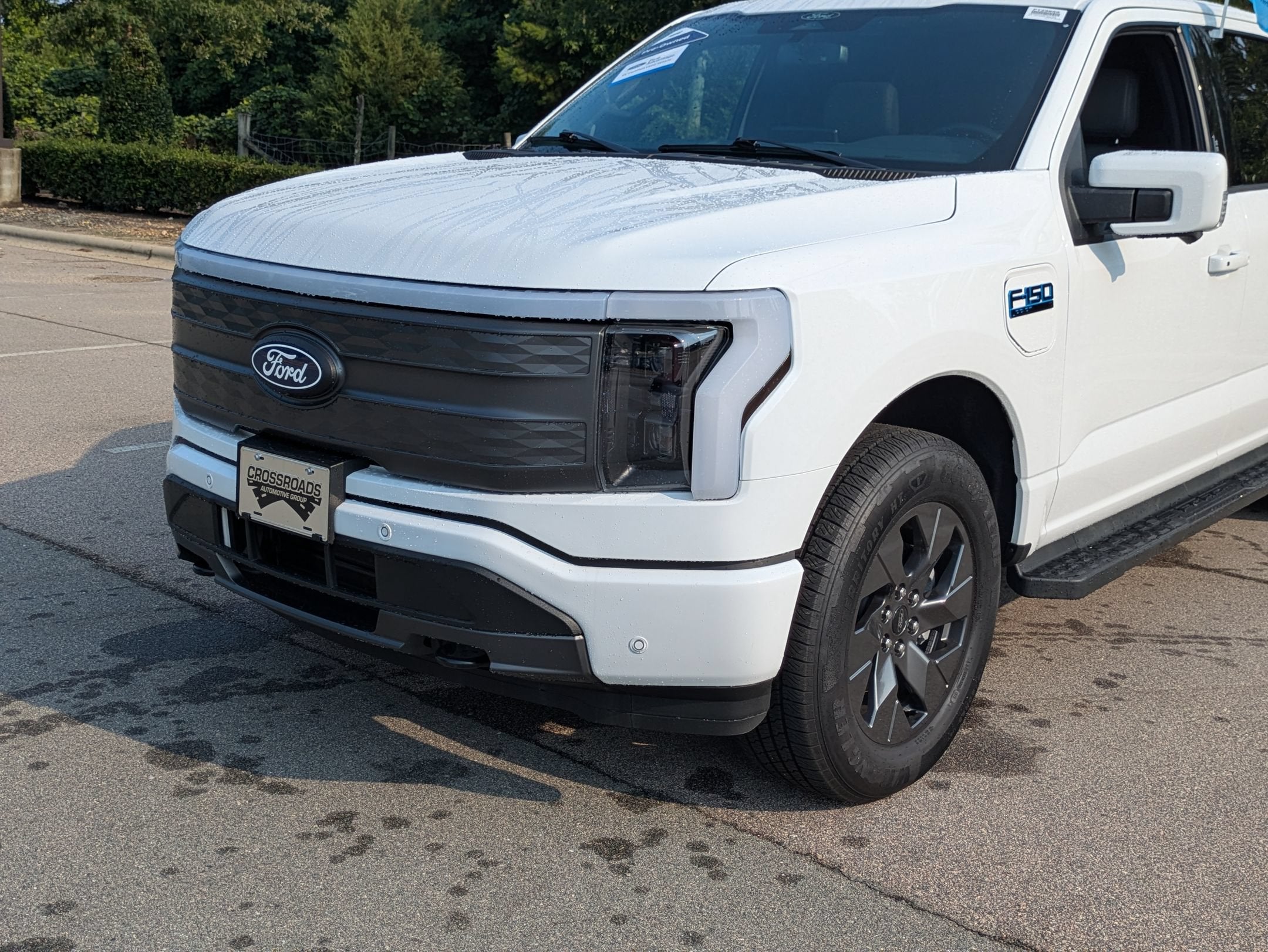 2025 Ford F-150 Lightning LARIAT
