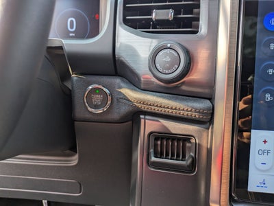 2025 Ford F-150 Lightning LARIAT