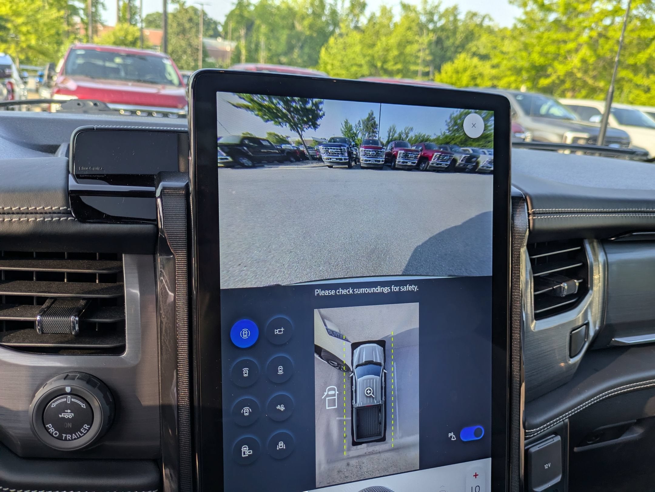 2025 Ford F-150 Lightning Platinum