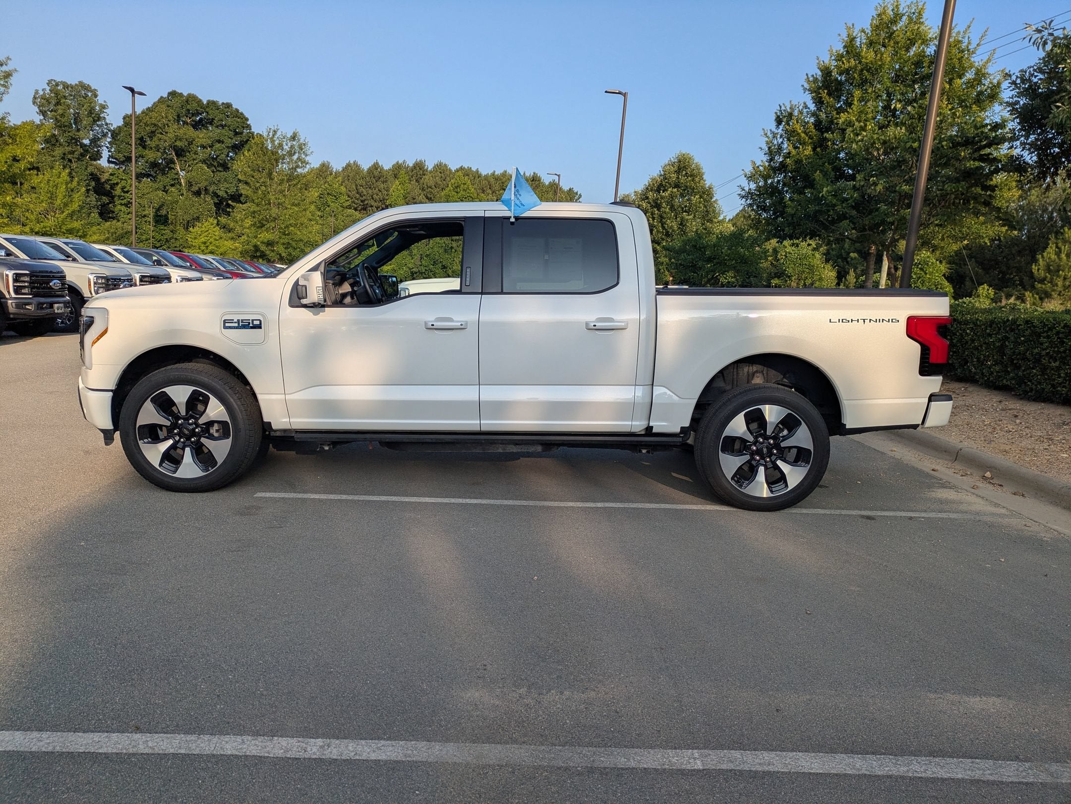 2025 Ford F-150 Lightning Platinum