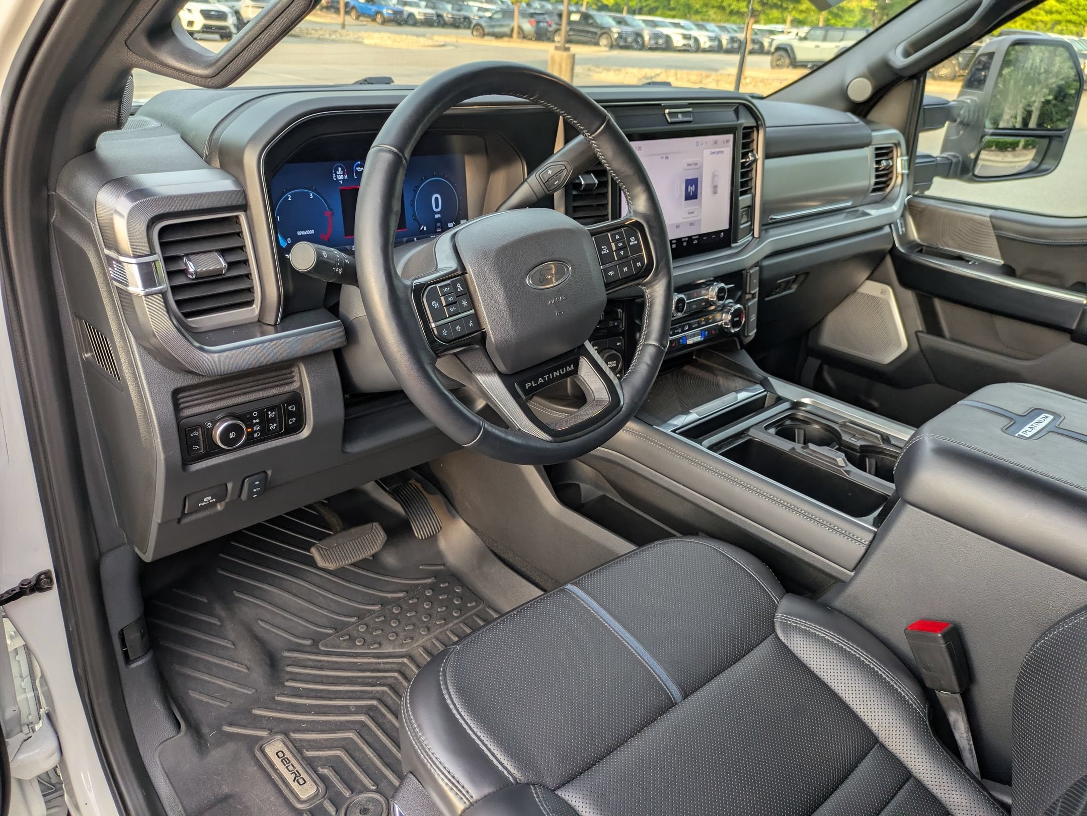 2025 Ford Super Duty F-250 SRW Platinum