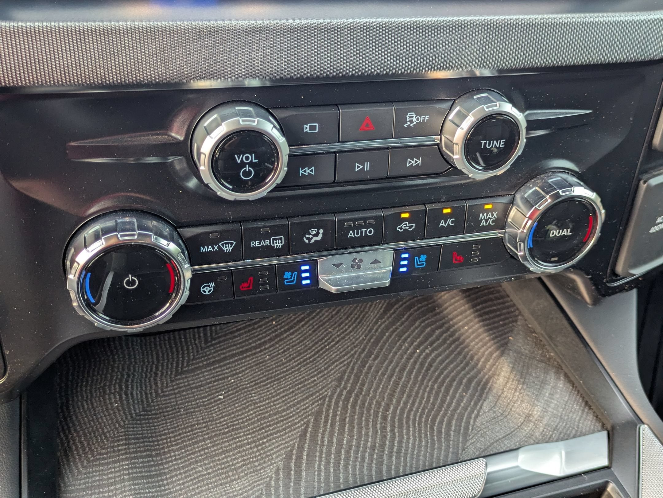2025 Ford Super Duty F-250 SRW Platinum