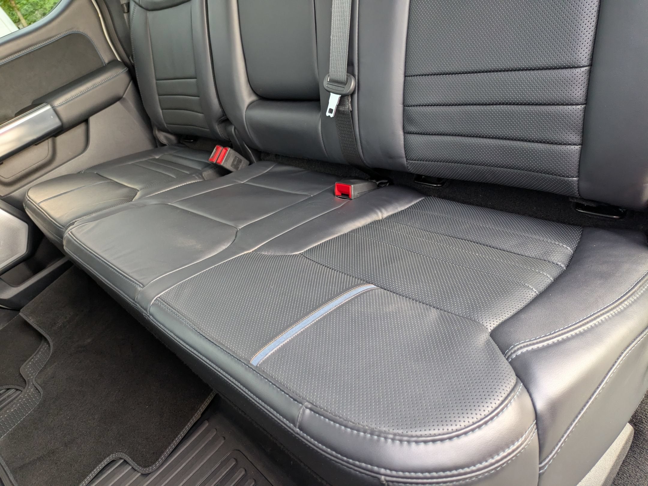 2025 Ford Super Duty F-250 SRW Platinum