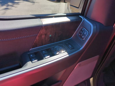 2027 Ford Super Duty F-250 SRW LARIAT