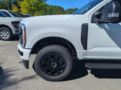2027 Ford Super Duty F-250 SRW XLT